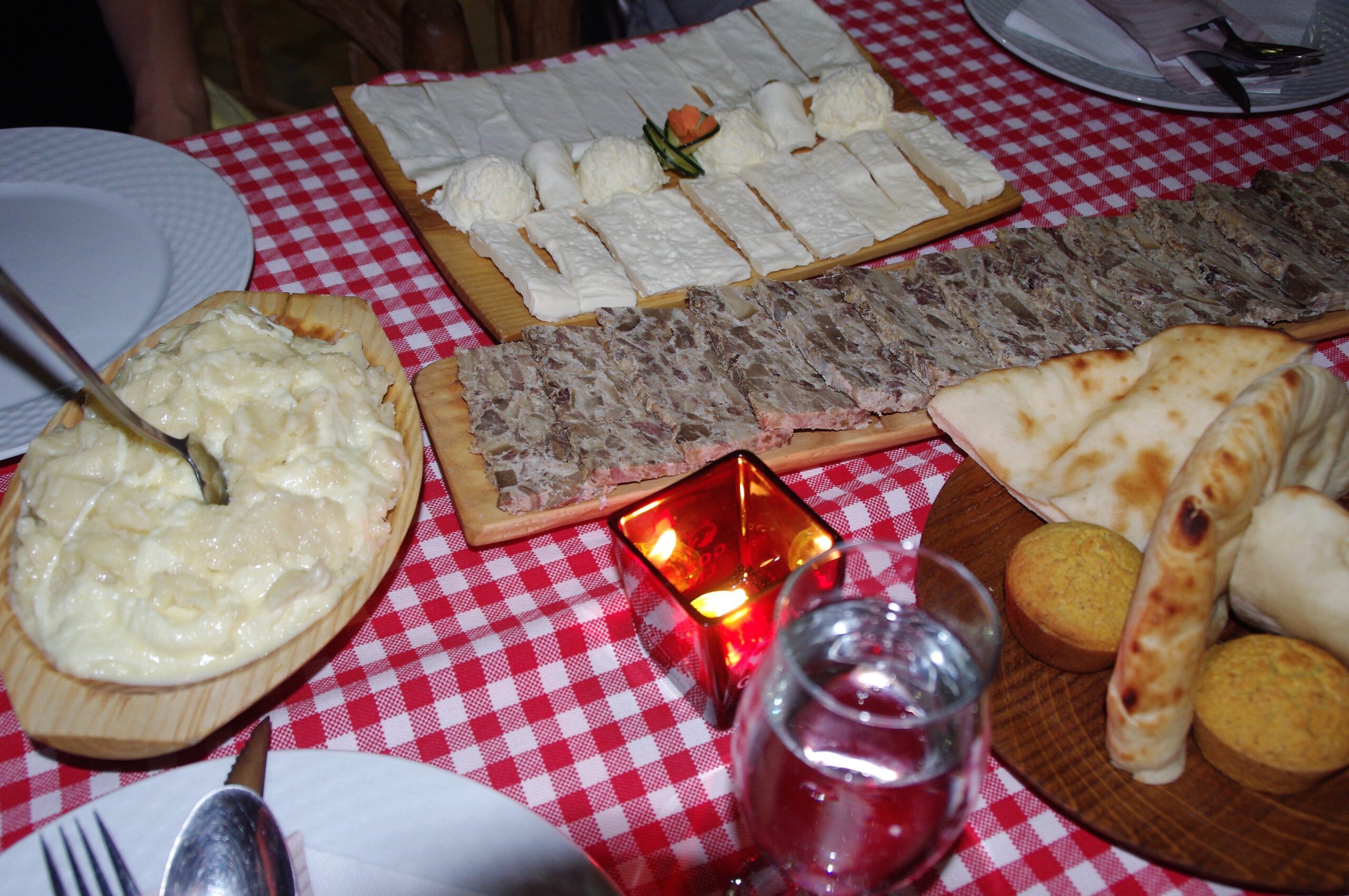 Montenegro Pille Trumm