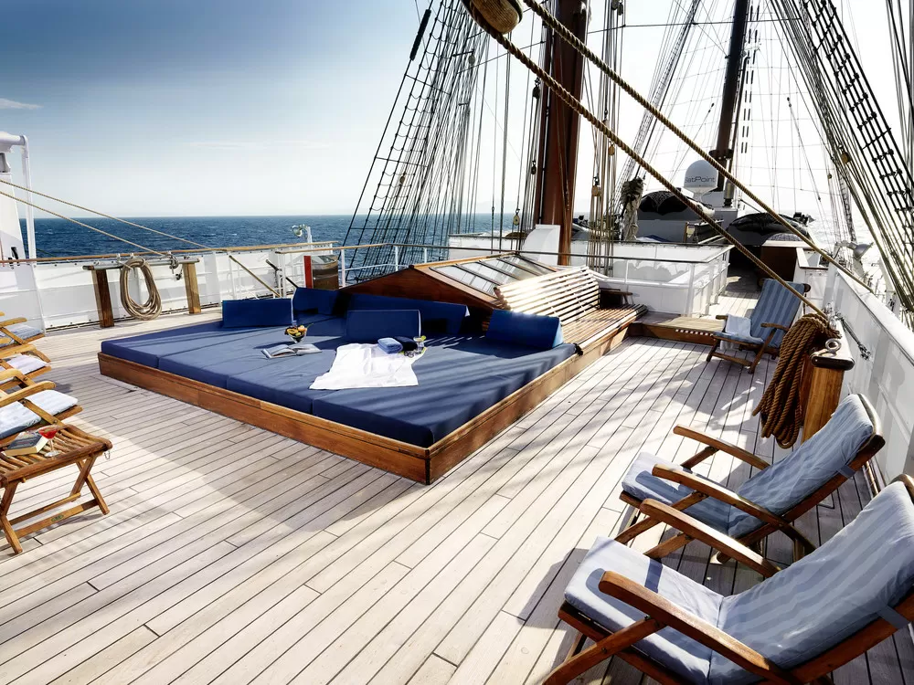 csm_SeaCloud_II_OnDeck_14_b8d382e803